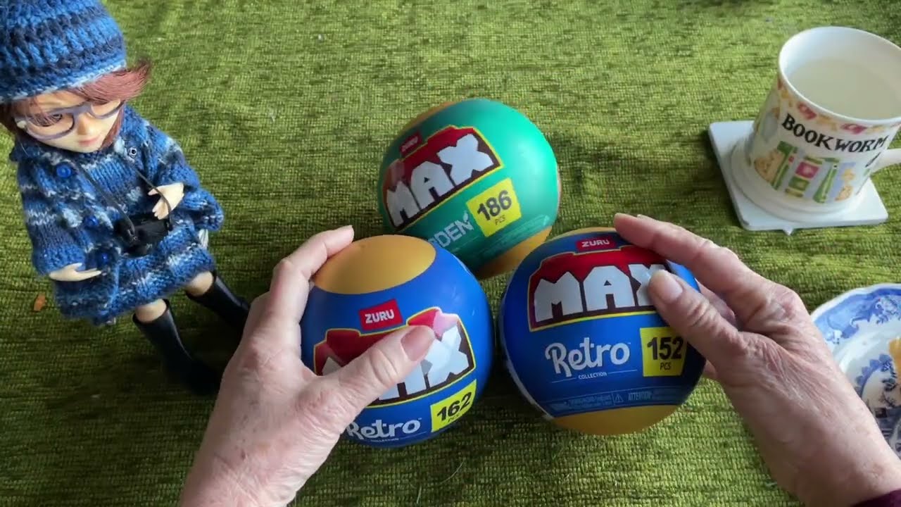 Retro Instamatic Lego Ball with Wren