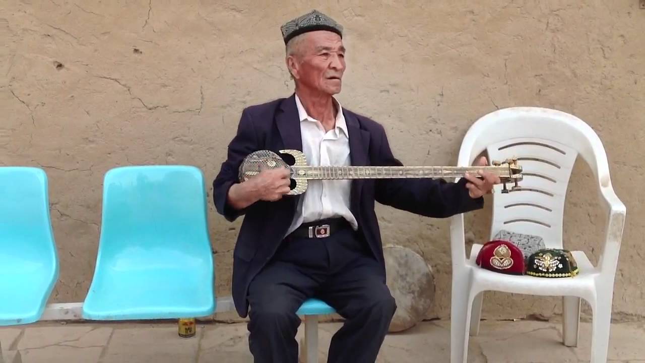 Uighur music, at Fire Mountain, Tolufan, Xinjiang China