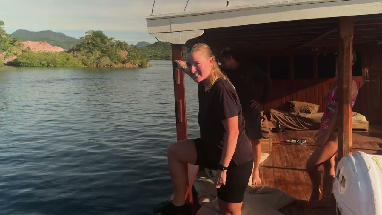 Komodo Island Boat Tour with Captain Komodo/3rd-5th April