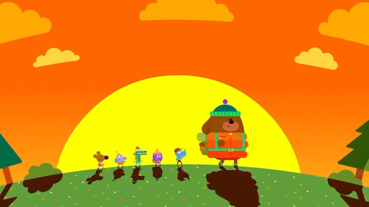 Walking Around with the Squirrels | Autumn with Duggee | Hey Duggee
