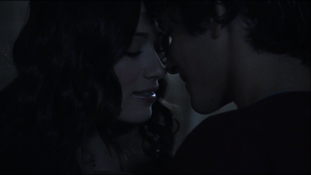 El Primer Beso de Scott McCall y Allison Argent | TEEN WOLF 1x02-Latino