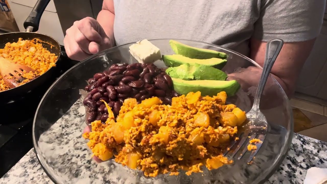 Acompáñame A Preparar Ricas Papas 🥔 Con Chorizo y  Huevos.💯😋