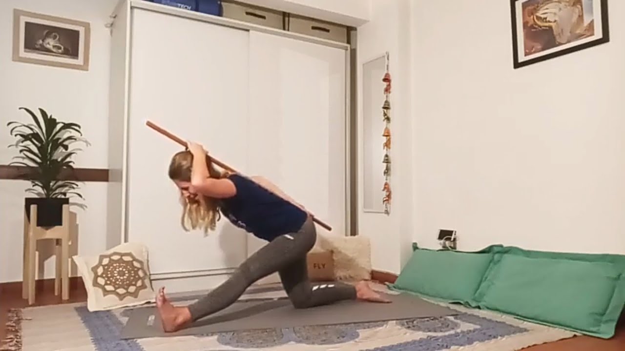 Stretching - Rutina de Estiramiento con Bastón - Mejora tu Postura