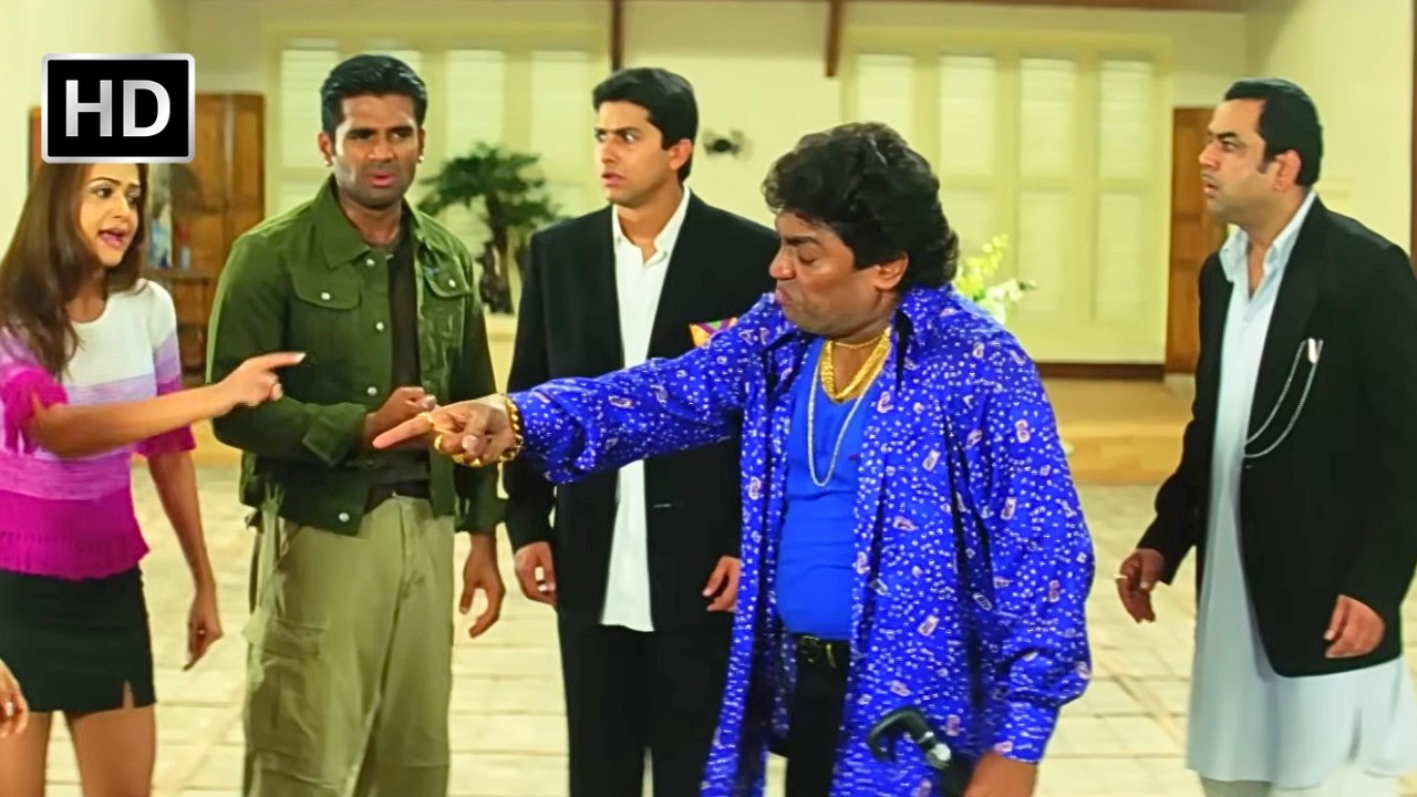 थूकता नहीं है बेचारा हकलाता है - Johnny Lever, Paresh Rawal, Suniel Shetty - Best Comedy Scene