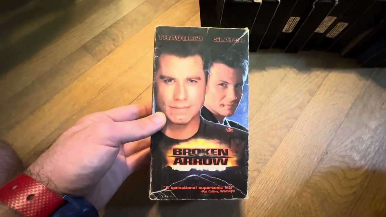 Огромная партия пиратских VHS-кассет за 10.07.2024.