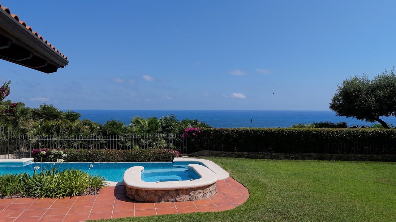 Deluxe, Stylish Villa with Sea Views in Montgavina, Sitges