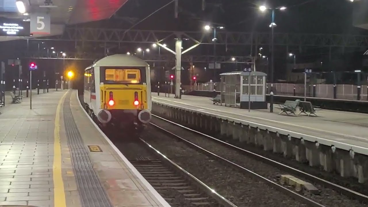 AC Loco Group Class 89001 light engine briefly solo to run round 90001 via p5