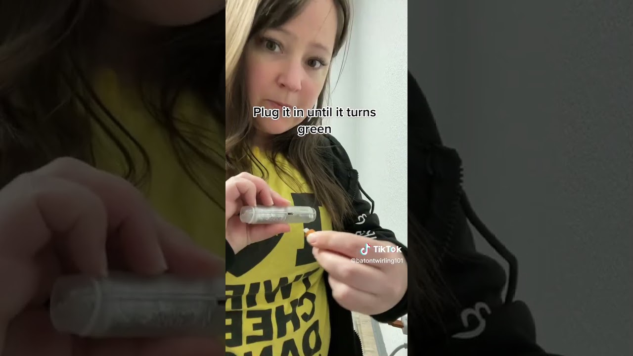 How to charge Flowtoys Lumina Twirl&trade; Baton v2 LED Light Up Twirling Baton - Silver.