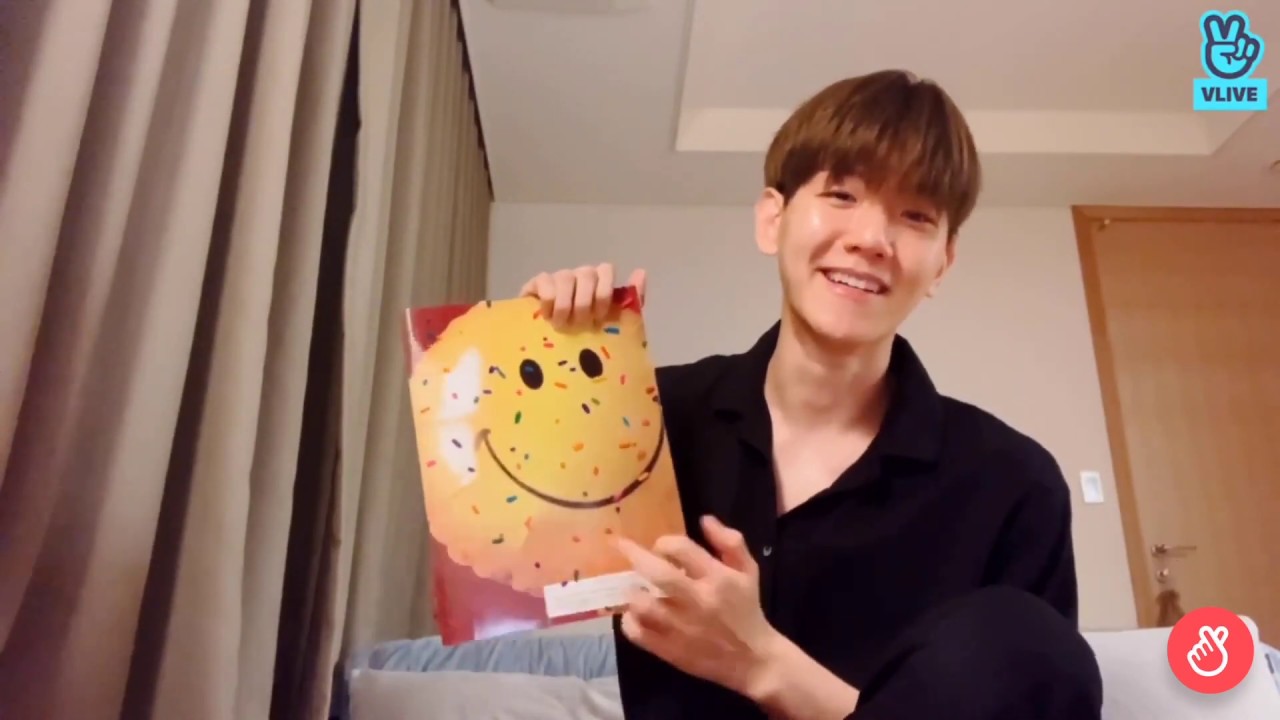 Baekhyun (백현) Unboxing his new album ''Delight'' (All Versions)
