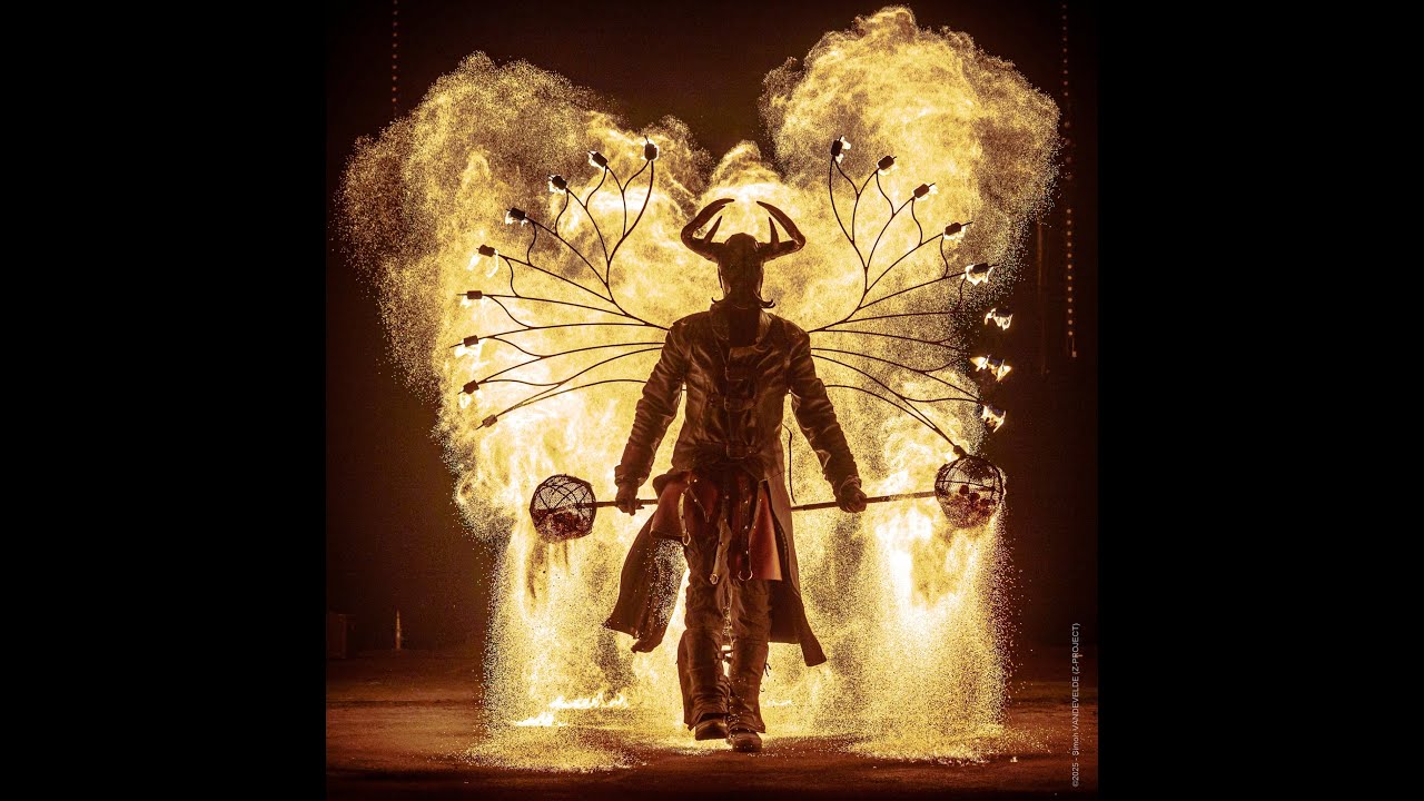 Indoor fire show 