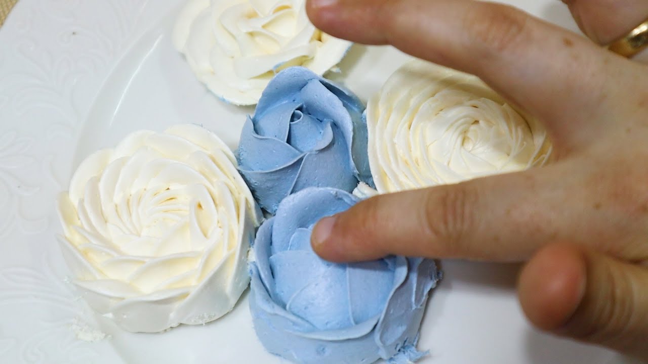 🤫 كريمة ورد الكب كيك القابلة للمس 🌸🎂 من غير بودرة تشيز كيك ولا موس فانيليا! ولا تفريز ❄️