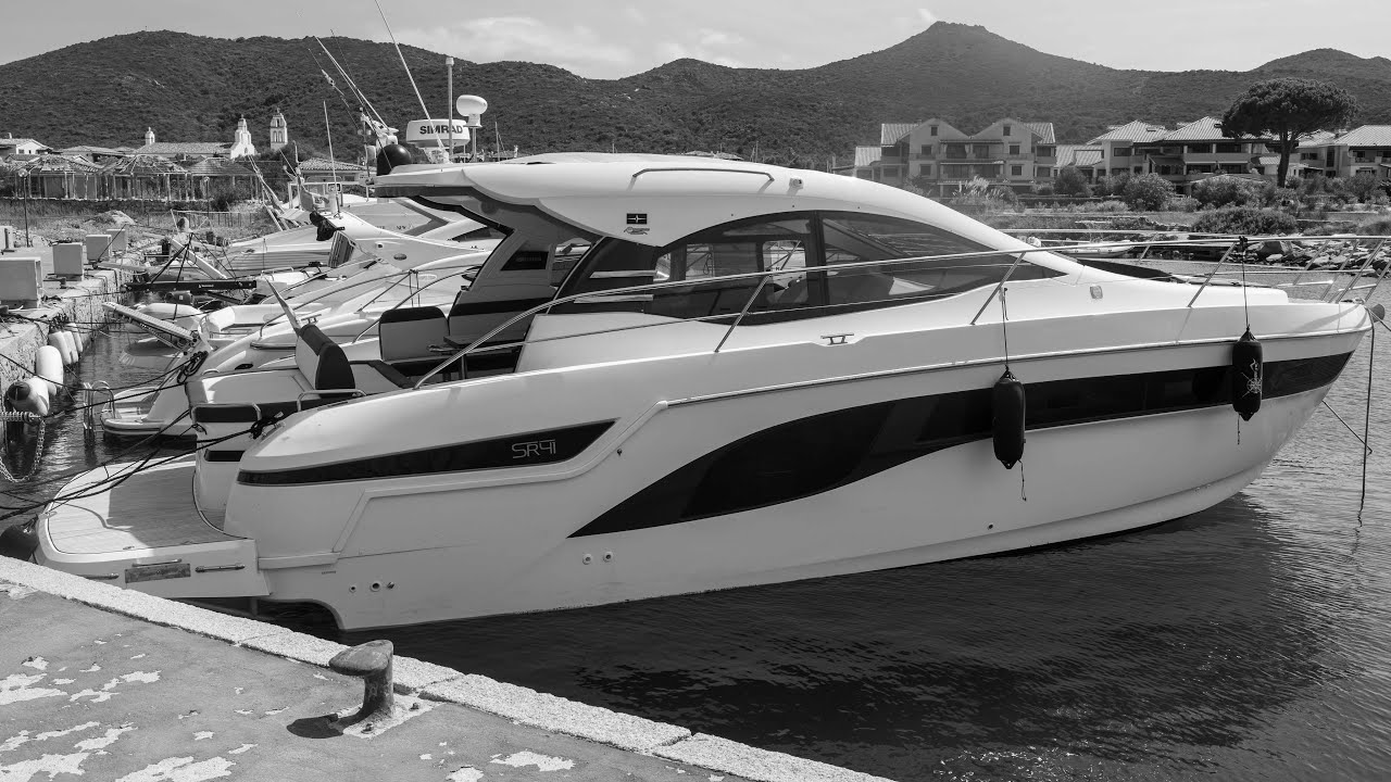 Docking a 41 feet Yacht - 3D VIEW