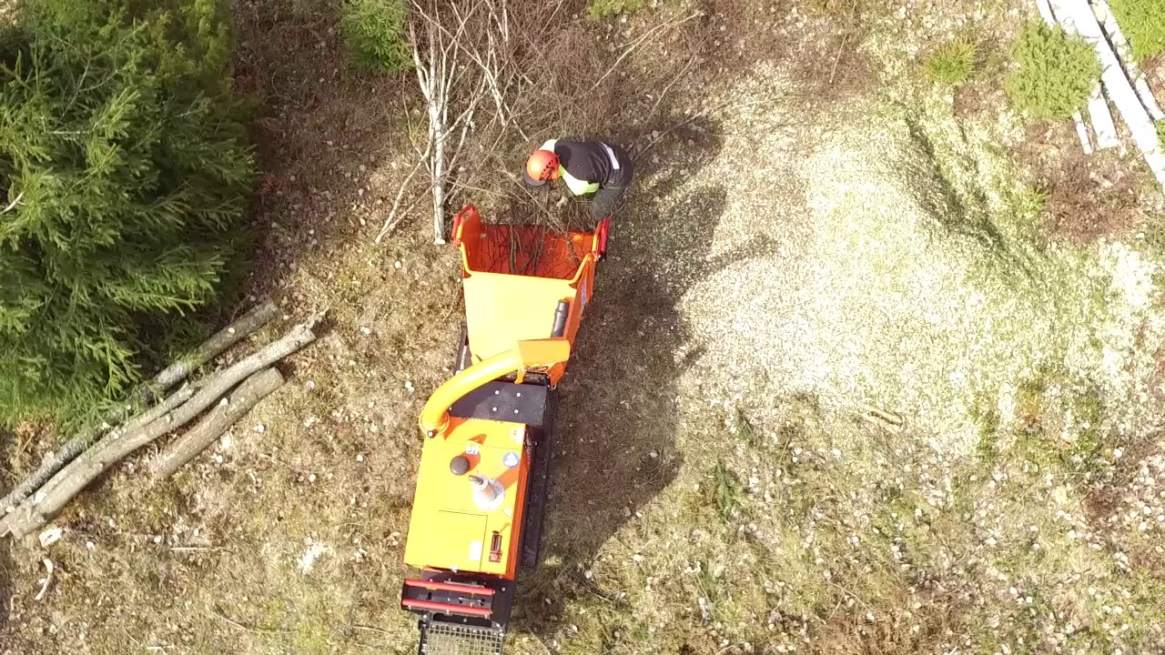 Timberwolf 230 VTR - Wood Chipping