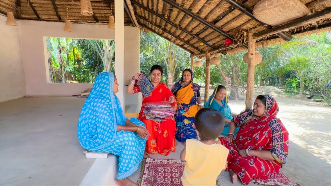 ১লা বৈশাখে এবার একটু অন্যরকম শাড়ি কেনা হলো |