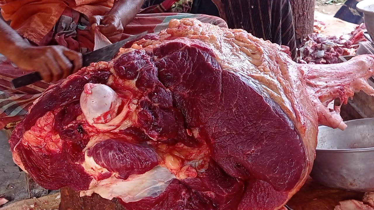 Amazing meat cutting skills, Beef cutting skills in Bangladesh, How to cutting cow beef