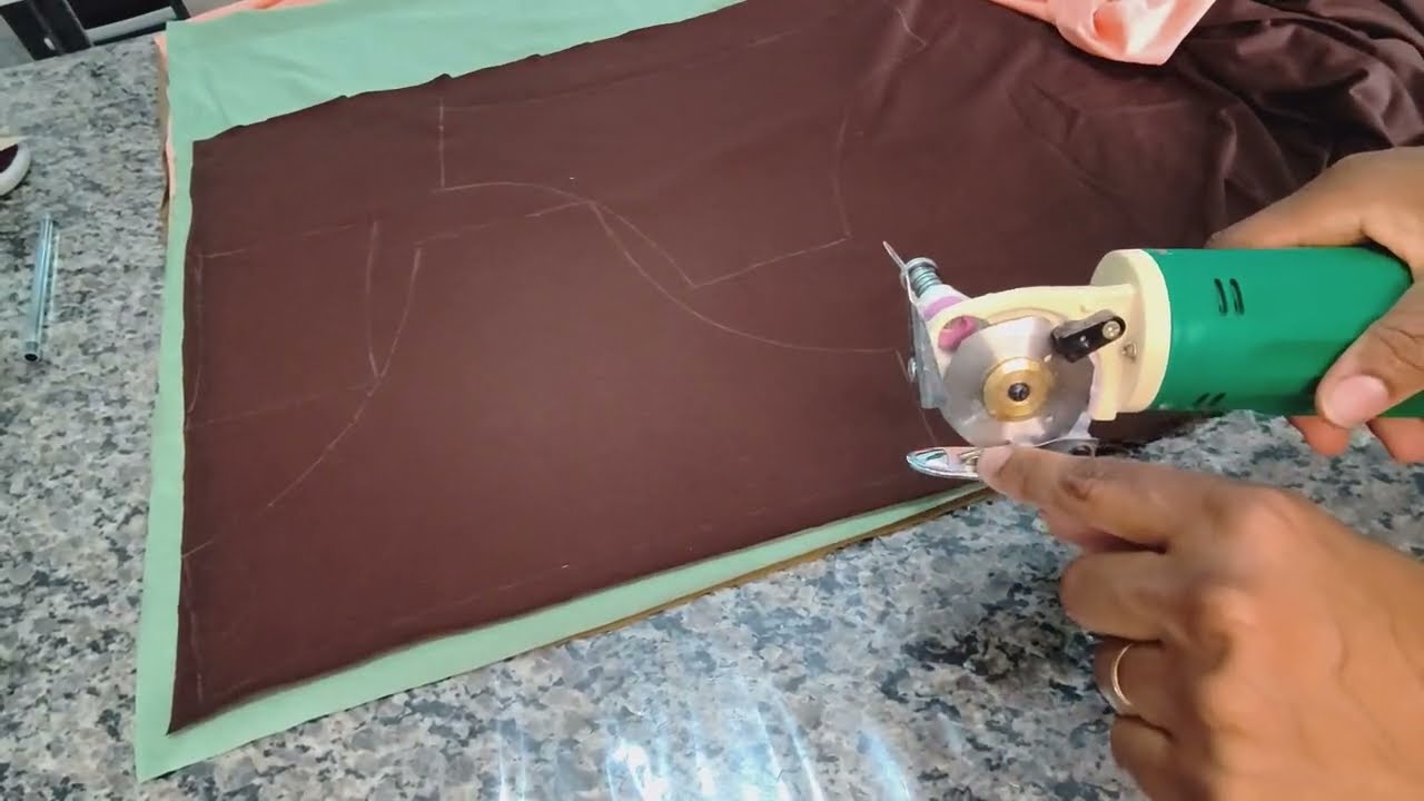 Risco e corte de calcinhas + mostrando pedidos para entrega