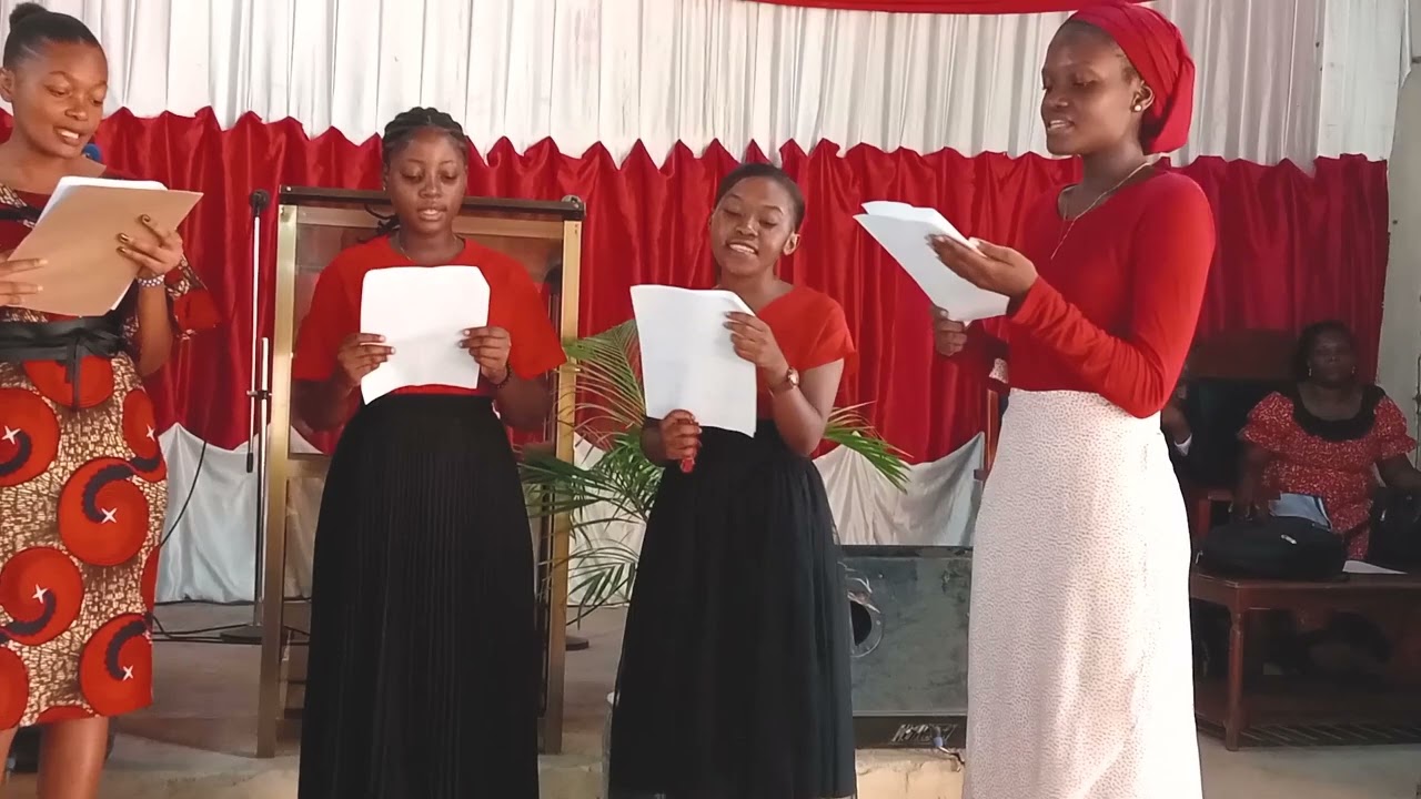 Mtunzi wa Shairi hili |° mmh abarikiwe kwa Kweli.