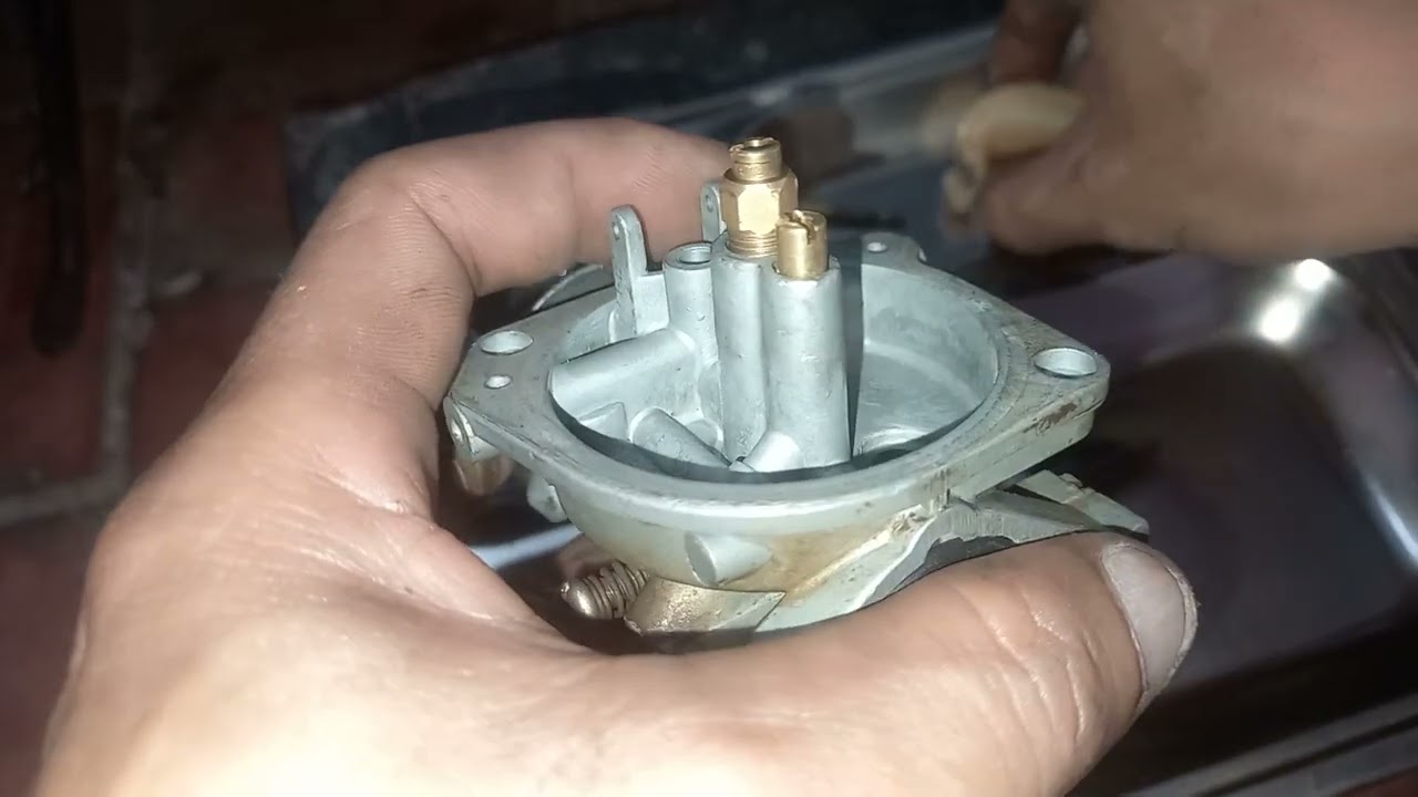 Đây Là Nguyên Nhân Dẫn Đến Bình Xăng Con Bị Hụp Vào Buổi Sáng