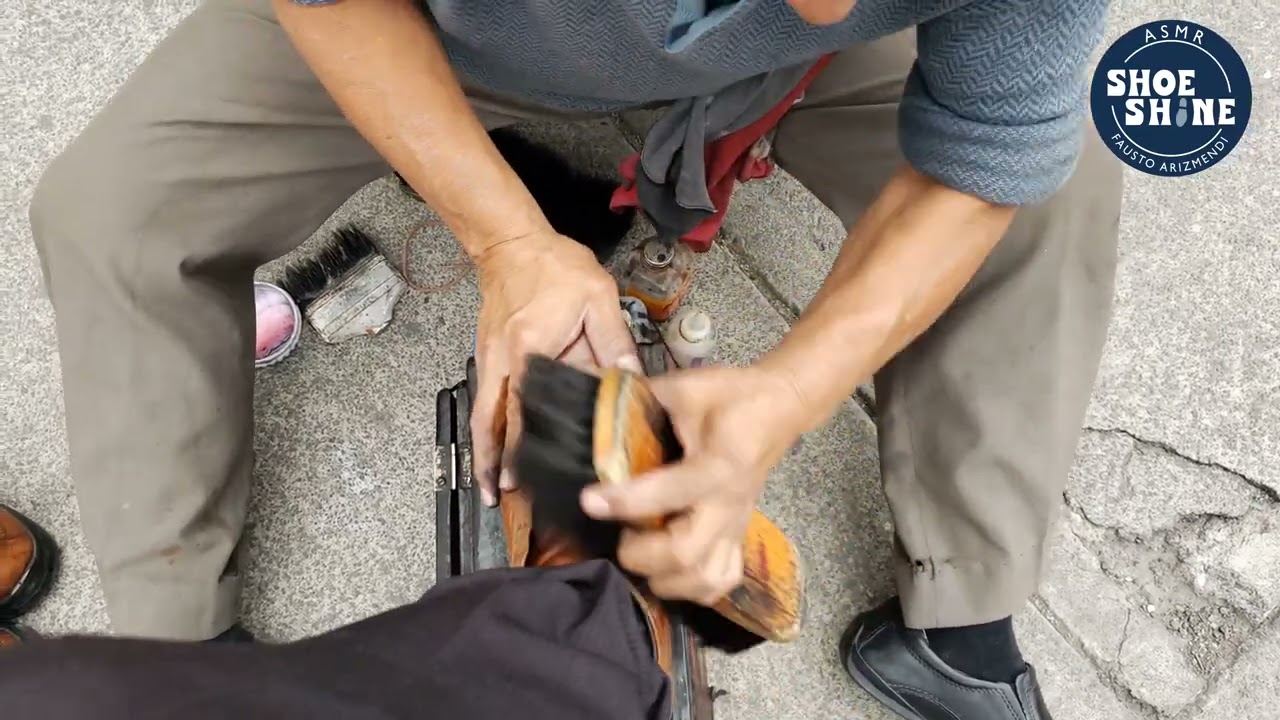 S4E38 Incredible shoe shine service on old brown boots #mexico #mx #ASMR #shoeshine #faustoarizmendi