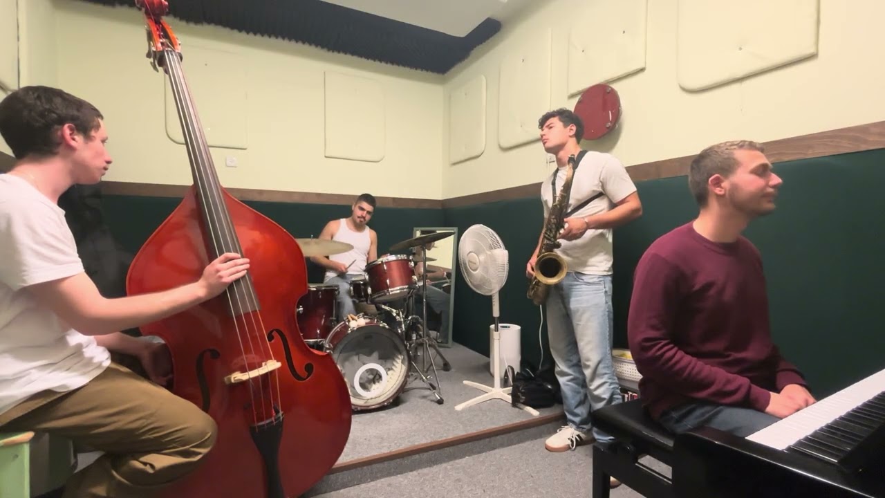 I hear rhapsody 