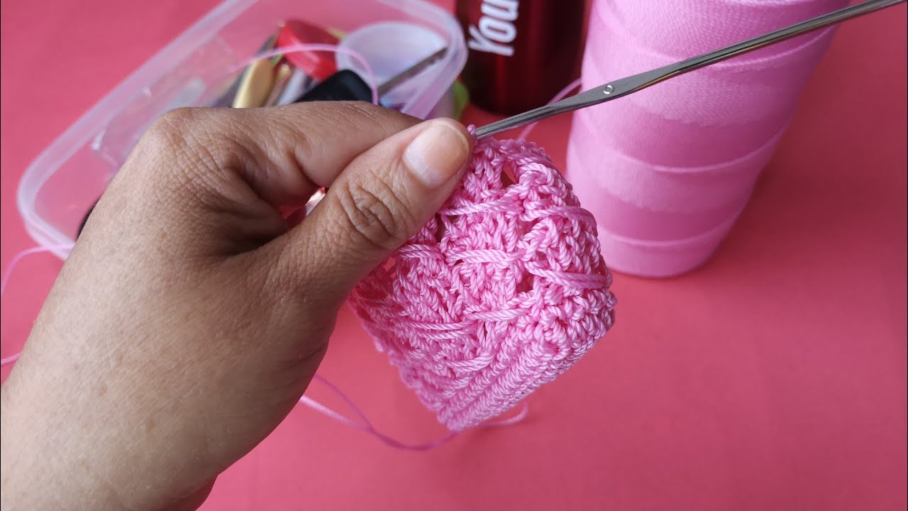 Monedero Tejido a Crochet en Punto Cruzado