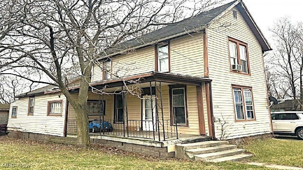949 Leland Avenue, Lima, OH Presented by Leilani Bowersock.