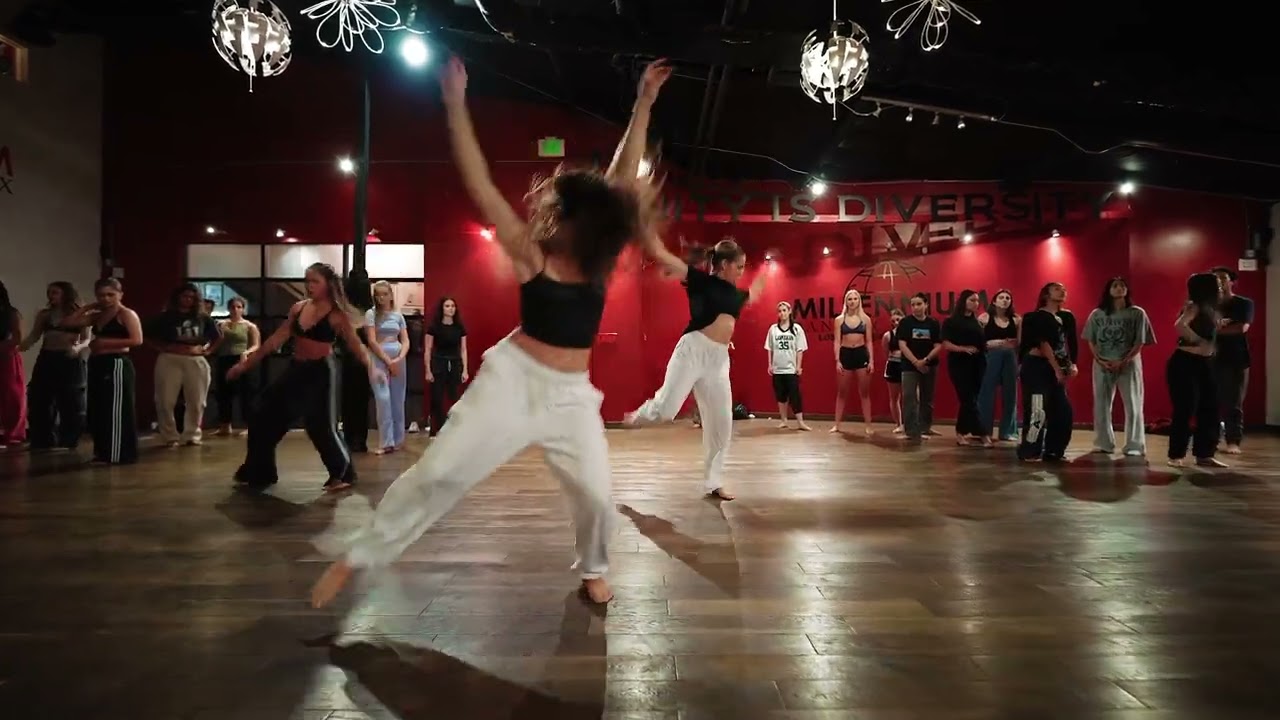 Alex Warren came and surprised my class !!! // GiaNina Choreography @AlexWarren