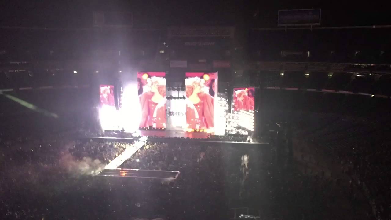 Crazy In Love/Naughty Girl/Party/Blow - Beyoncé's Formation World Tour @ Qualcomm Stadium, San Diego