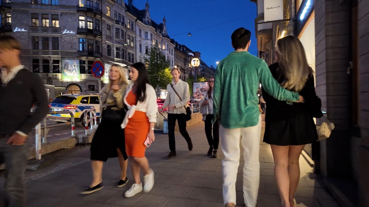 Stockholm, Sweden - Nightlife  | Night Walk - 4K