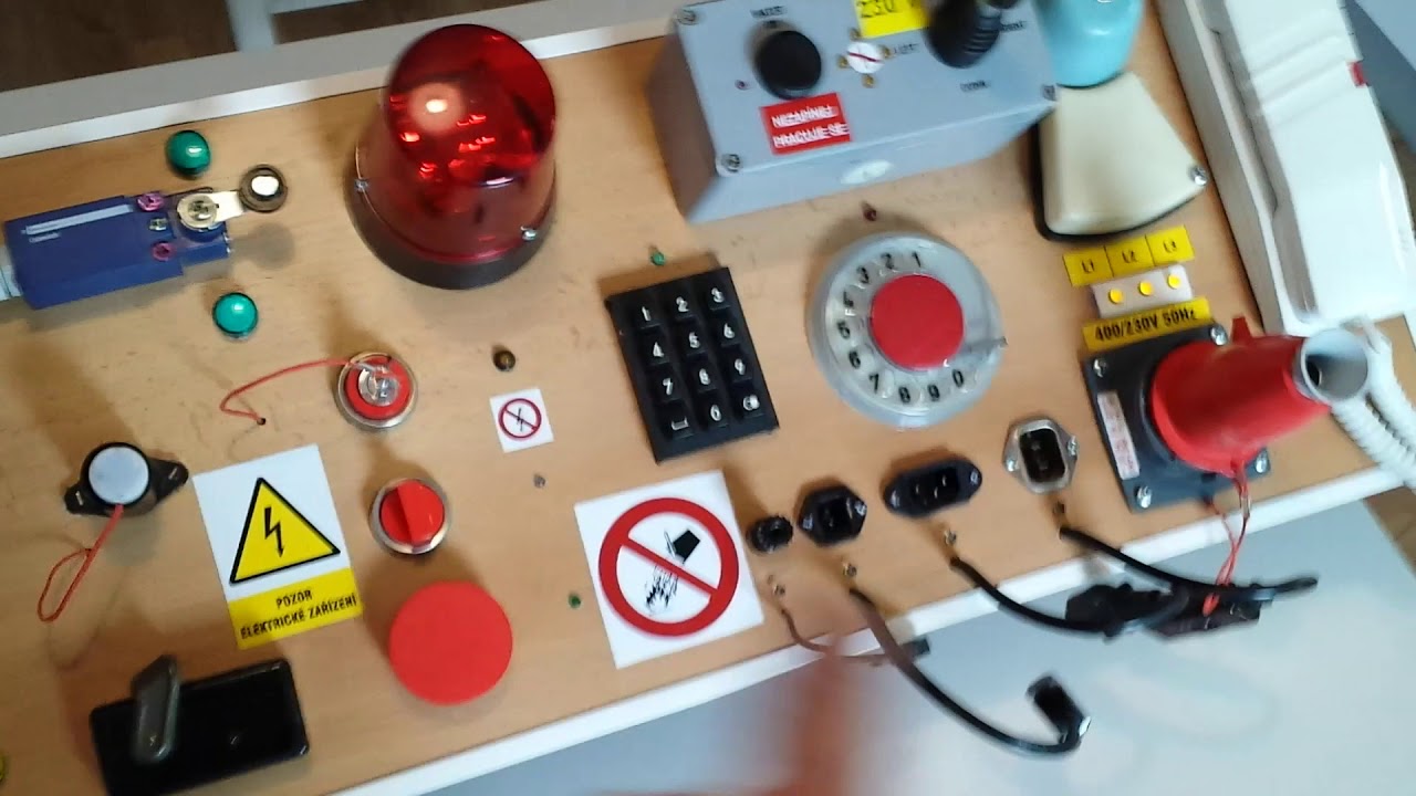 TRENAŽÉR MALÉHO ELEKTRIKÁŘE 1.