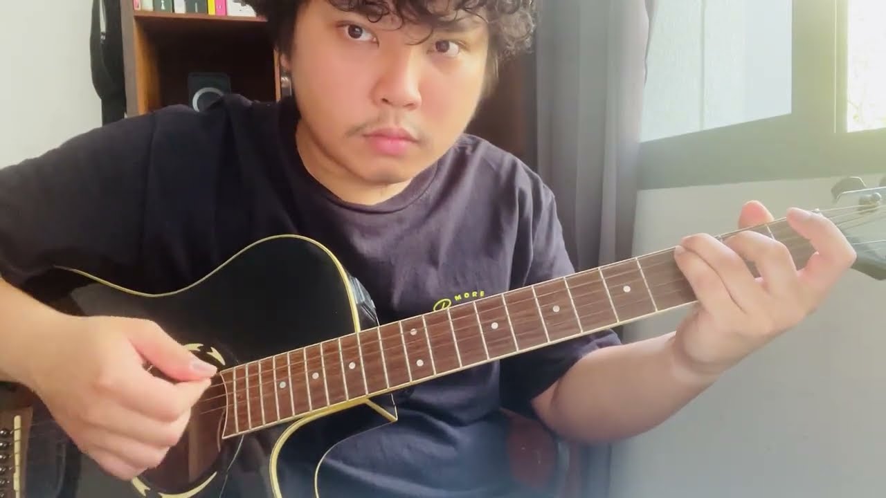 Vampire Empire - Percussive guitar strumming - how to tutorial demo - Adrianne Lenker