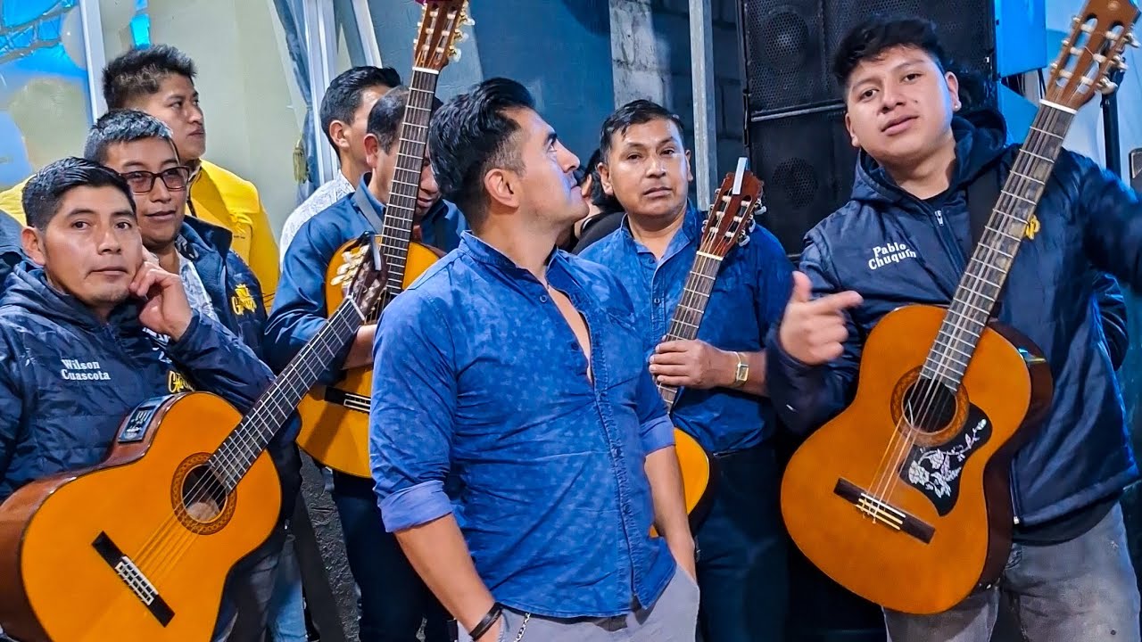 Tradicional Group en Atuntaqui (Que se vaya)
