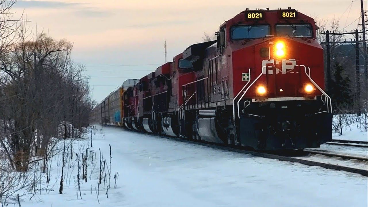 EPIC LASHUP! FAST! CP 2-134: 8042, 8943, 9808, 4506, and 2207 at Streetsville! 2/10/2026