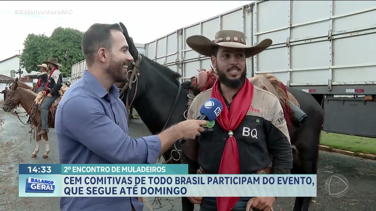 COMIDA E MODA DE VIOLA NO ENCONTRO DE MULADEIROS