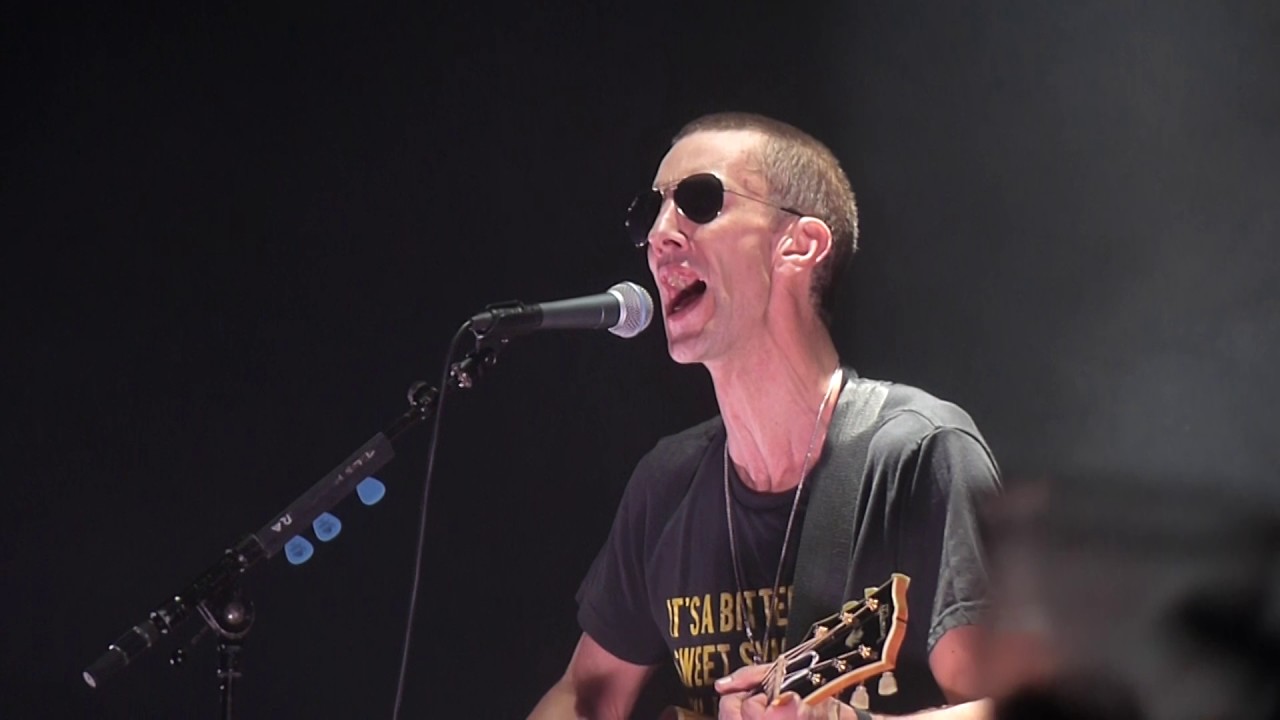 Richard Ashcroft 'The Drugs Don't Work' in Liverpool 7/12/16 in HD