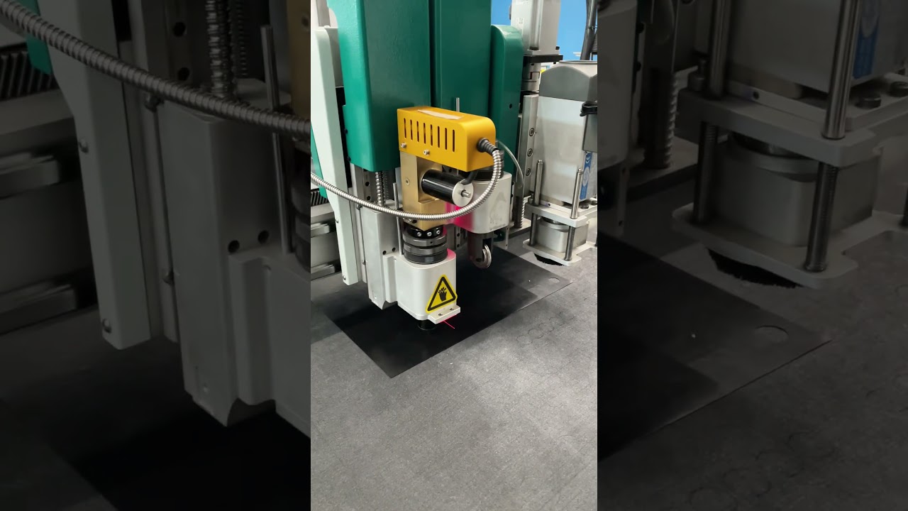 High precision rubber cutting machine #rubber  #cuttingmachine