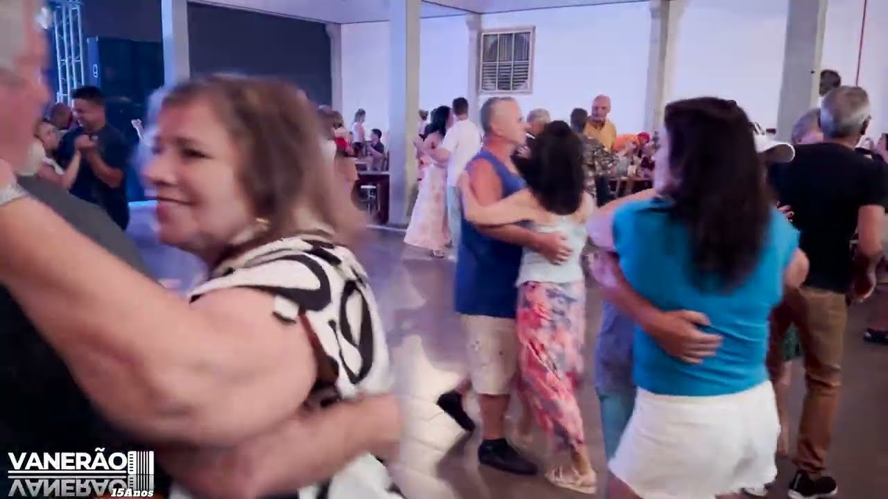 Bailão no Choppão - Sábado dia 28/12/2024 - Parte 1 - Grupo Vanerão