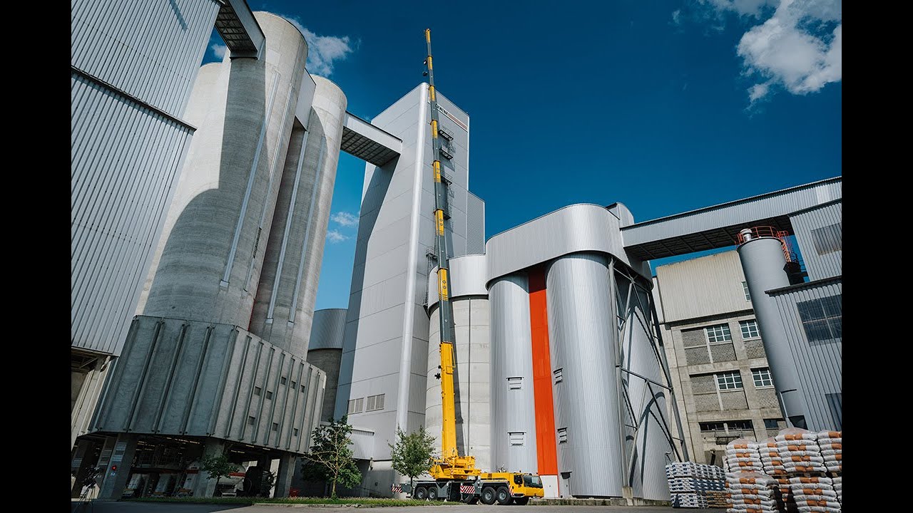 Liebherr – LTM 1300-6.3 Reaching new heights