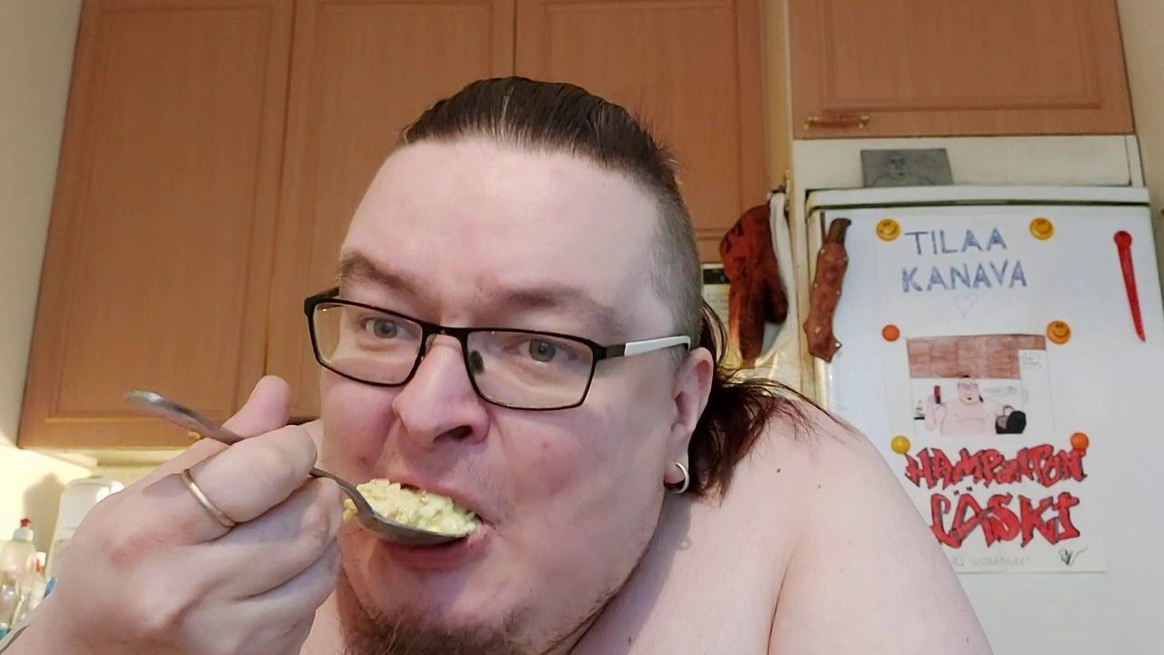 Hampaaton läski syö: Osa 739 - Kotimaista Grillisalaatti Sinappi