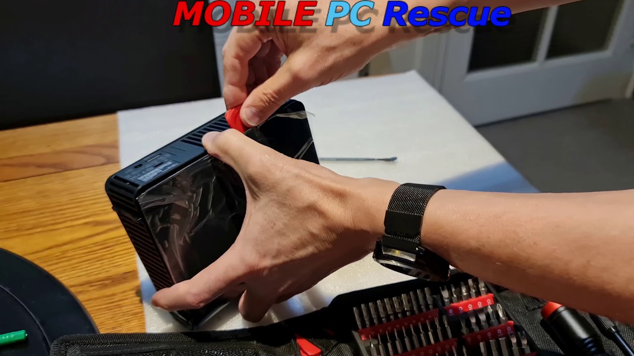 Shucking a Western Digital 14Tb HDD