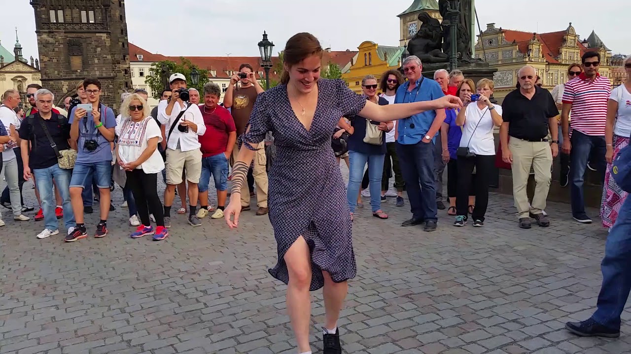 Marta is Dancing on the Charles Bridge - 24.08.17