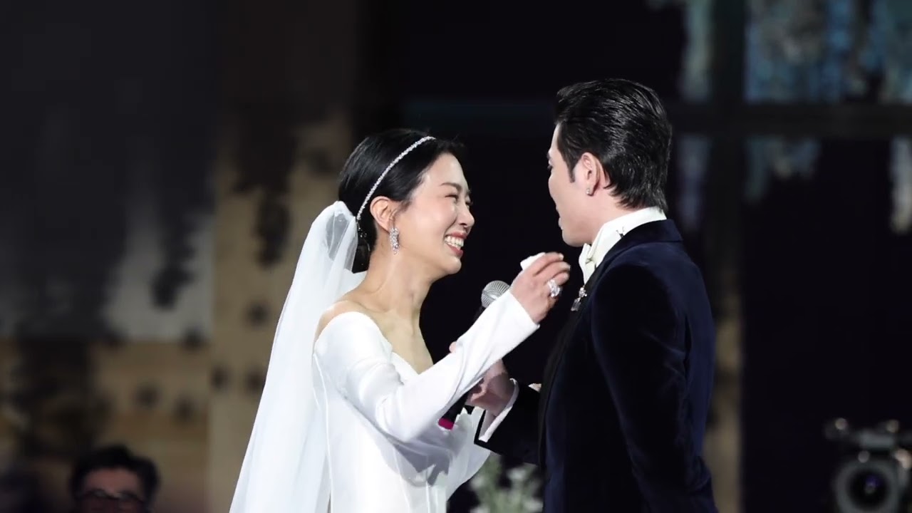 𝐋𝐢𝐧𝐋𝐢 𝐁𝐨𝐮𝐭𝐢𝐪𝐮𝐞｜蕭敬騰 x Summer 婚宴｜穿訂製《典雅本白馬甲魚尾白紗》 婚宴進場畫面花絮✨