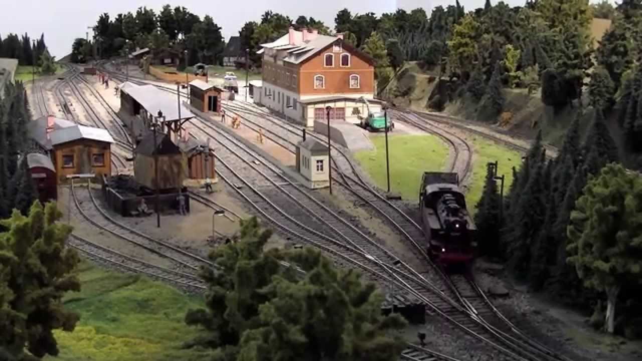 Gro&szlig; im Detail: Modellbahnland ERZ - 2D-Version