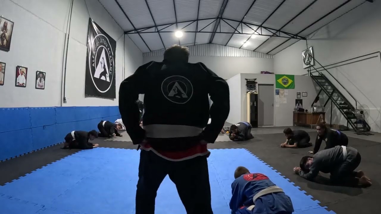 Treino de jiu-jitsu 16/01/2026 com o Professor Rodrigo - insta:tucanocere - parte I