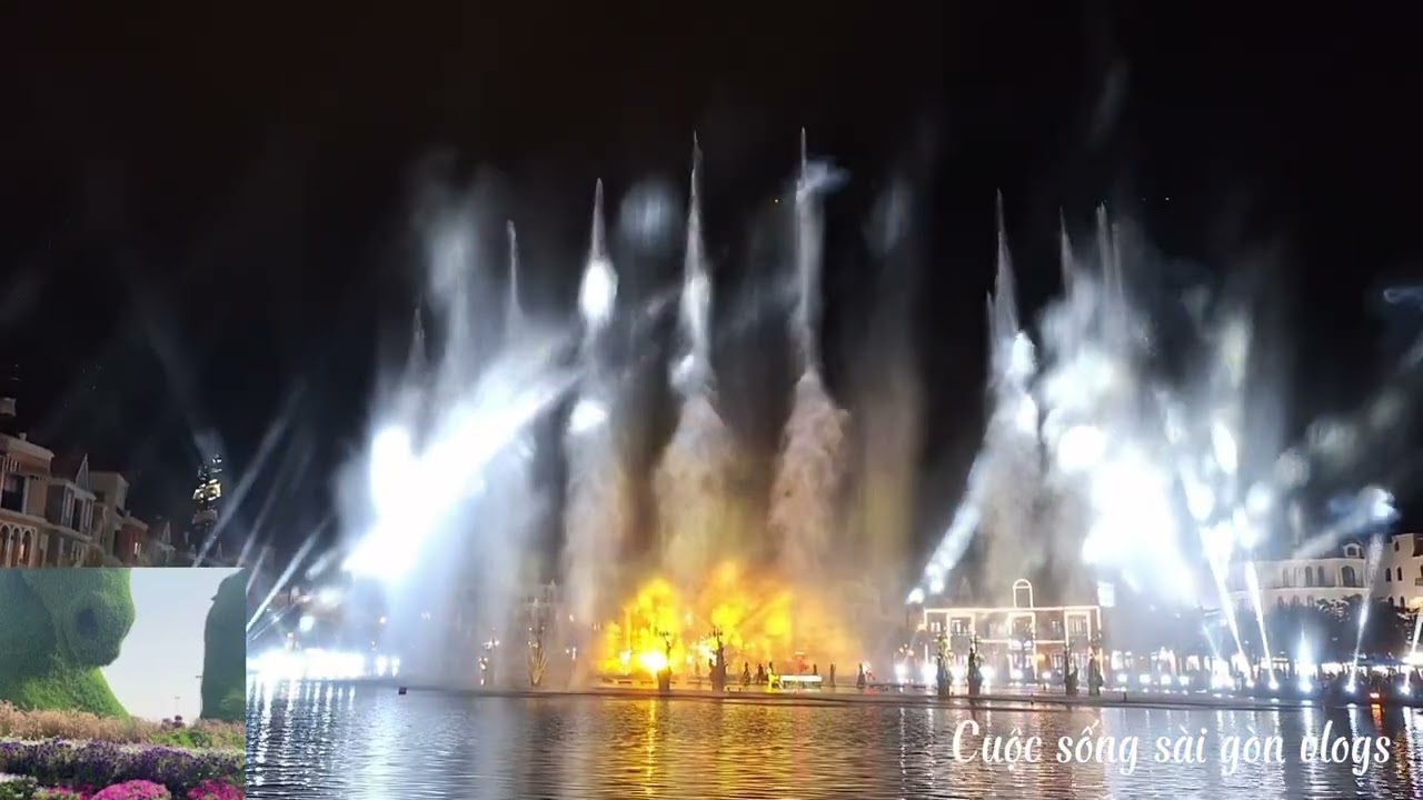 Show nhạc nước ở thành phố không ngủ , đảo Phú Quốc.