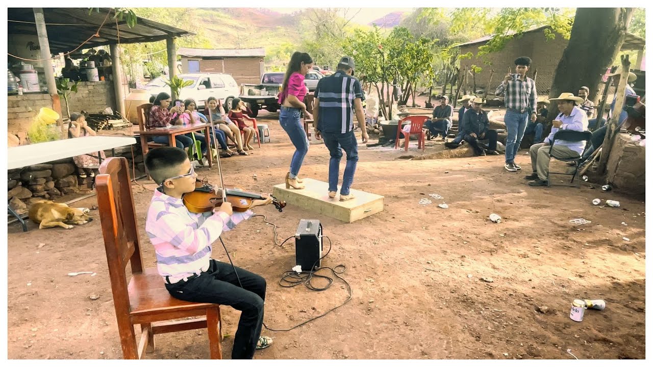 Zapateado en la tabla con Manuelito Cruz