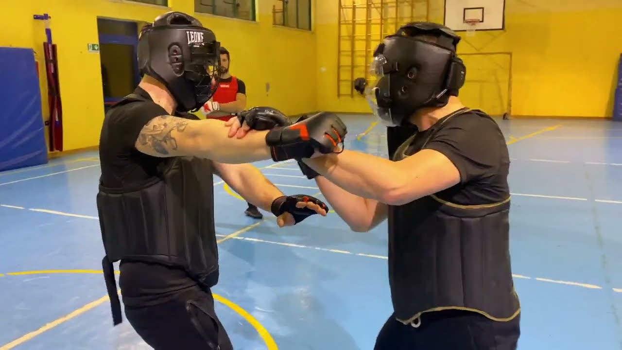 Difesa da 2 Pugni diretti - Pak Larp /Cheung  Punch