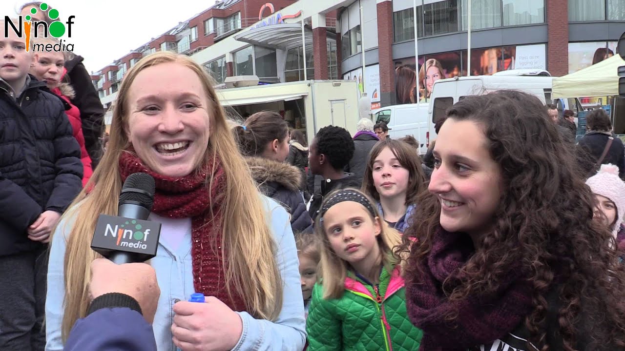 Flashmob verrast dinsdagse marktgangers in Ninove.