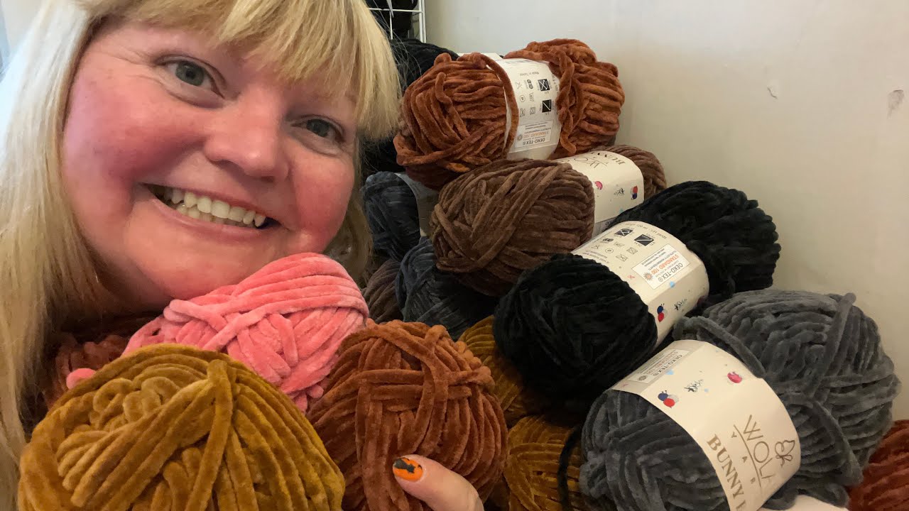 🌟 NEW YARN ROOM 🌟, life updates, AND Crochet Roulette ! 
