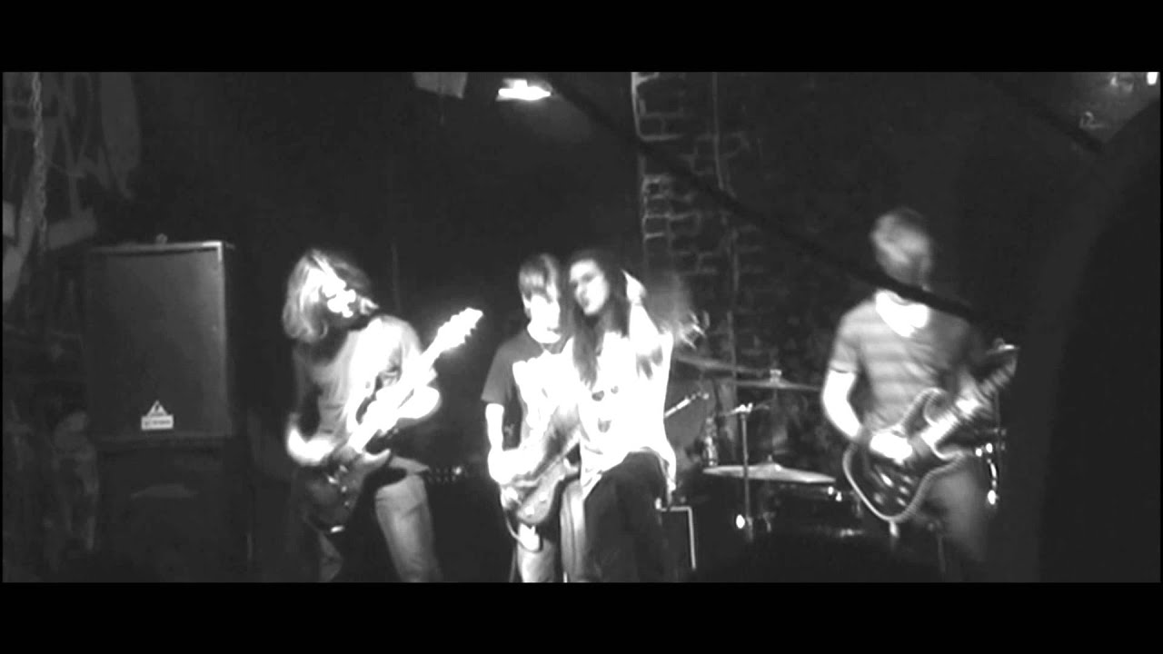 Dark Presence - V.O.D.D (Live @ XI20)